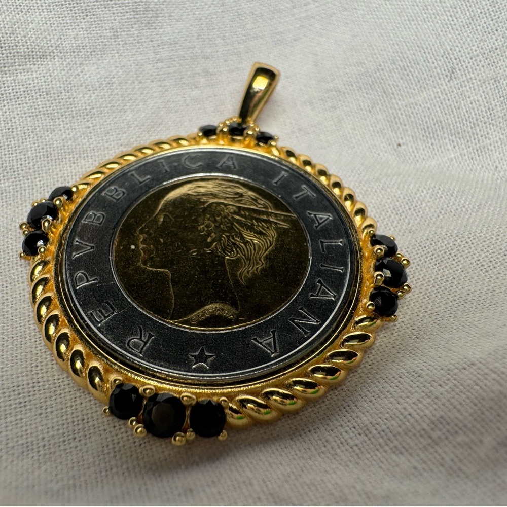 Bellezza 500 Lira Coin Black Spinel Two Sided Gold Tone HSN Pendant Italy